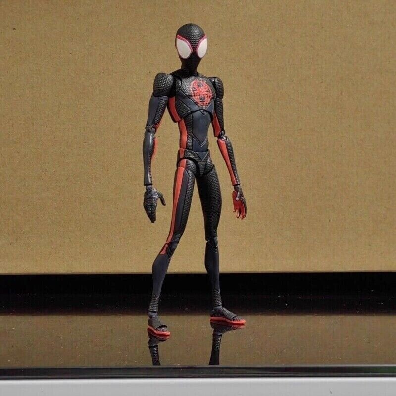 MARVEL SPIDER-MAN MILES MORALES フィギュア Amazon.com: TAMASHII NATIONS - Spider-Man: Across The Spider