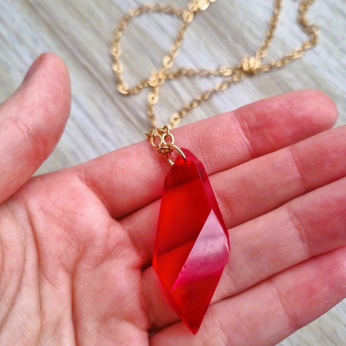 Philosophers Stone Necklace Wizard Cosplay Halloween Trend Party Resin Red Charm - Picture 2 of 3