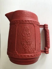 VINTAGE RED HARD PLASTIC VOLLRATH 2 QUART PITCHER