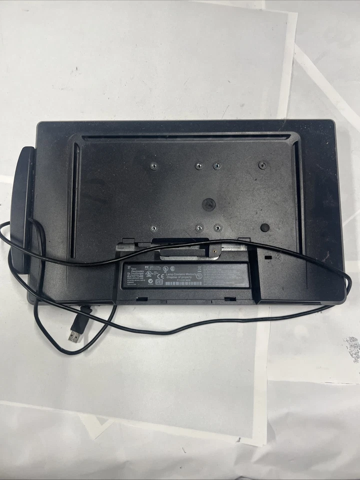 ELO Touch Screen Monitor 1519L Card Reader Inc - Image 2 of 2