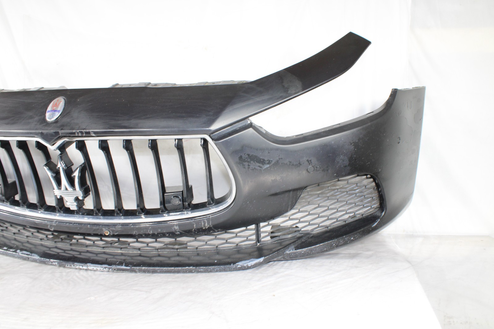 🚀 14-17 Maserati Ghibli Front Bumper Cover Complete W/Grills & Sensor Black OEM