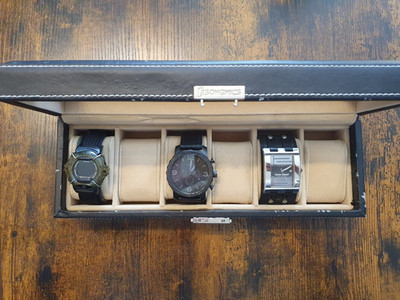 Uhren Set Casio G-Shock Baby-G, Fossil, Bruno Banani inkl. Uhrenbox
