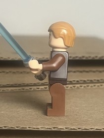 LEGO Star Wars Anakin Skywalker Padawan Minifigure Combed Hair Jedi 75021 sw0488