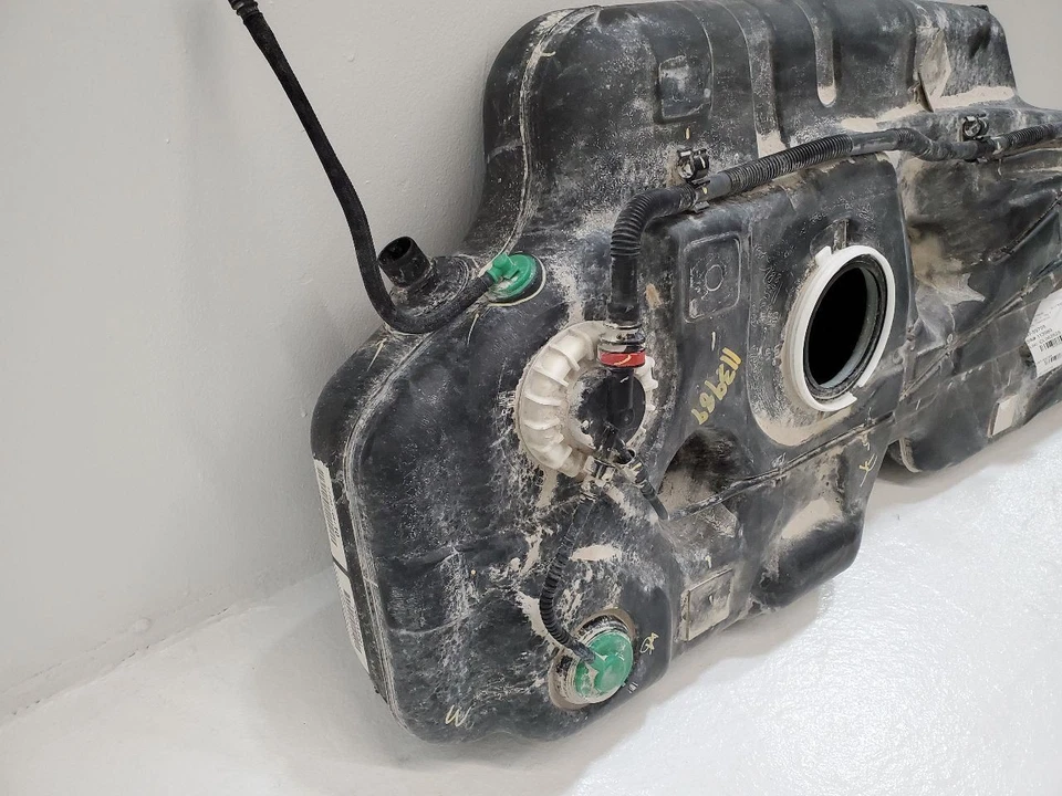 2017-2020 TOYOTA SIENNA Fuel Tank FWD 20 Gallon 7700108100 Foto 4 de 4