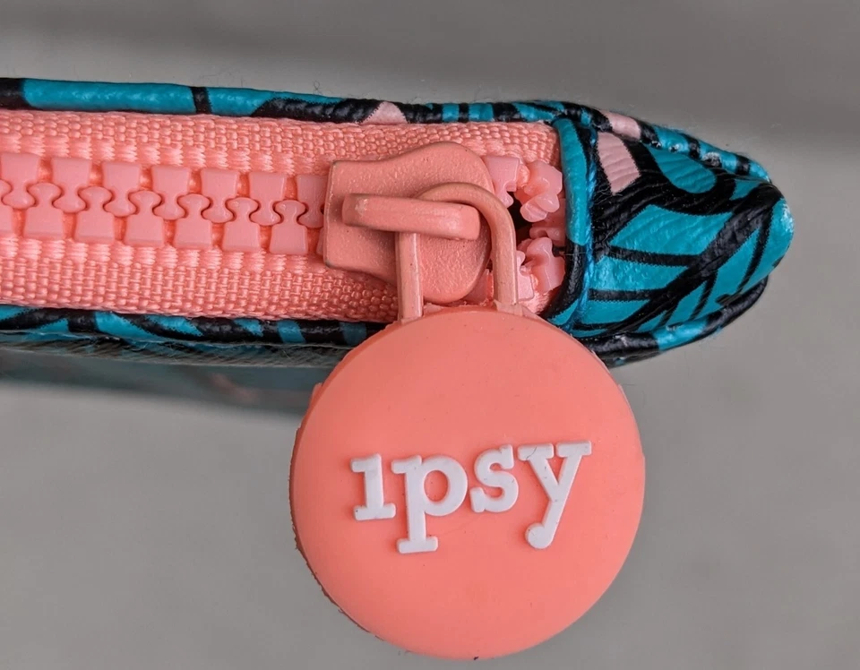 Ipsy Glam Makeup Bag Pink and Teal Leaves - Image 4 of 4