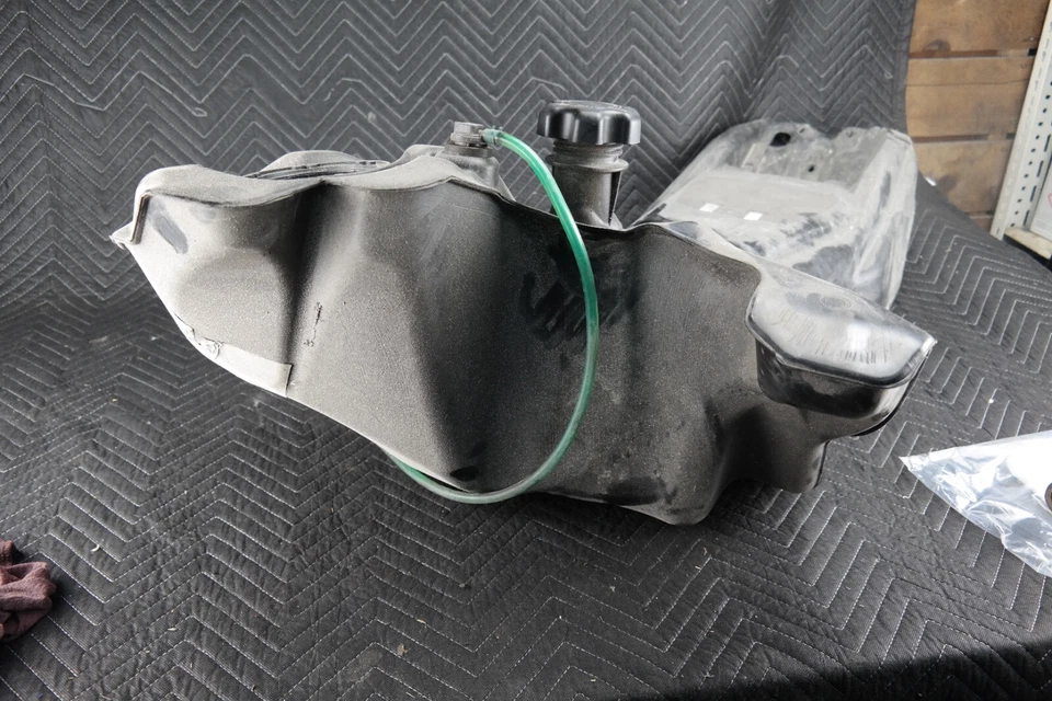 2013 13 ARCTIC CAT M800 SNO PRO 153 FUEL GAS TANK SB11 - Image 3 of 3