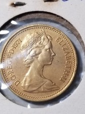 Queen Elizabeth II 1 New Pence 1971 Bronze Coin 