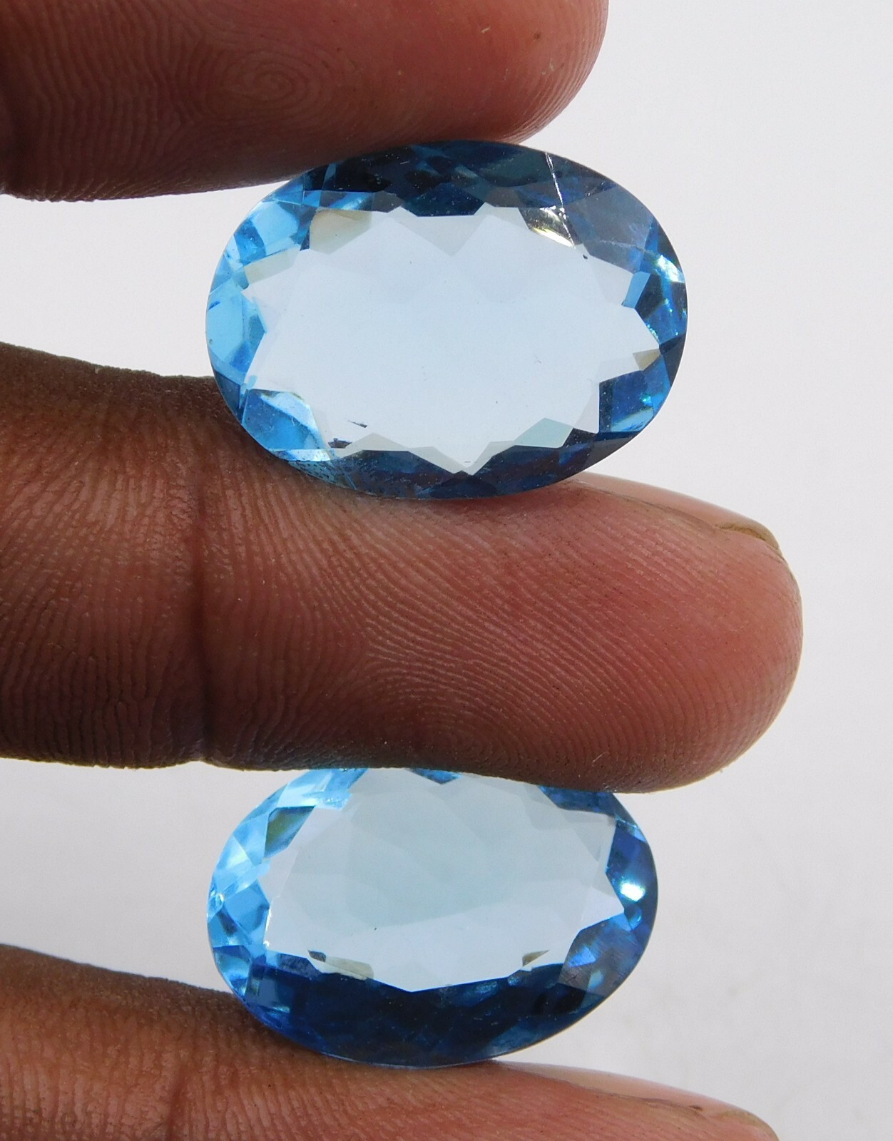 15X20 MM LabCreated Blue Topaz Oval Cut Lot Loose Gemstone 26 Cts 2