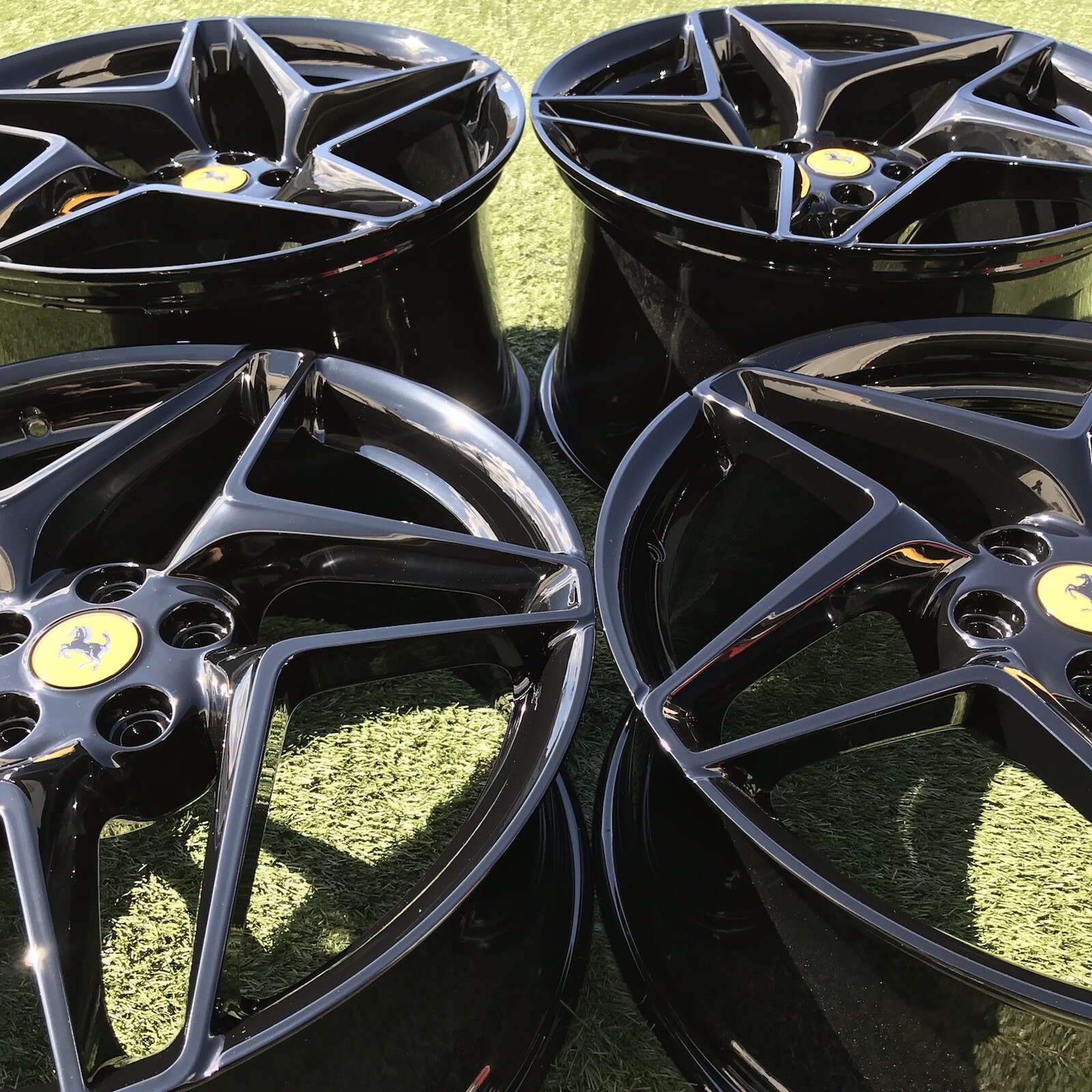 20" FERRARI F8 TRIBUTO WHEELS RIMS OEM STOCK 2021 SET 488 BLACK GENUINE