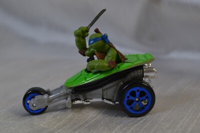 TMNT Teenage Mutant Ninja Turtles Leonardo Diecast Car Viacom 2014 2.75'' Long