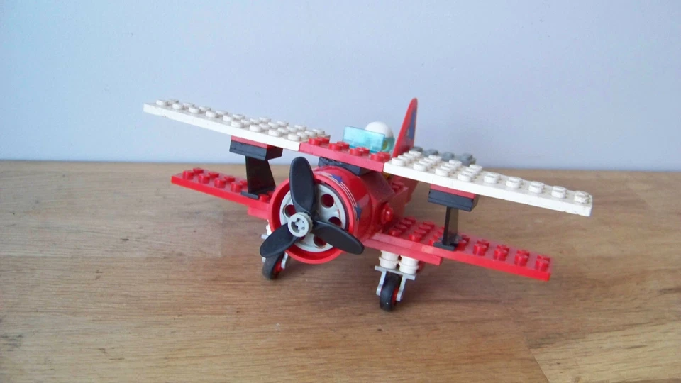 LEGO Town 6615 Eagle Stunt Flyer, photo 1 sur 5