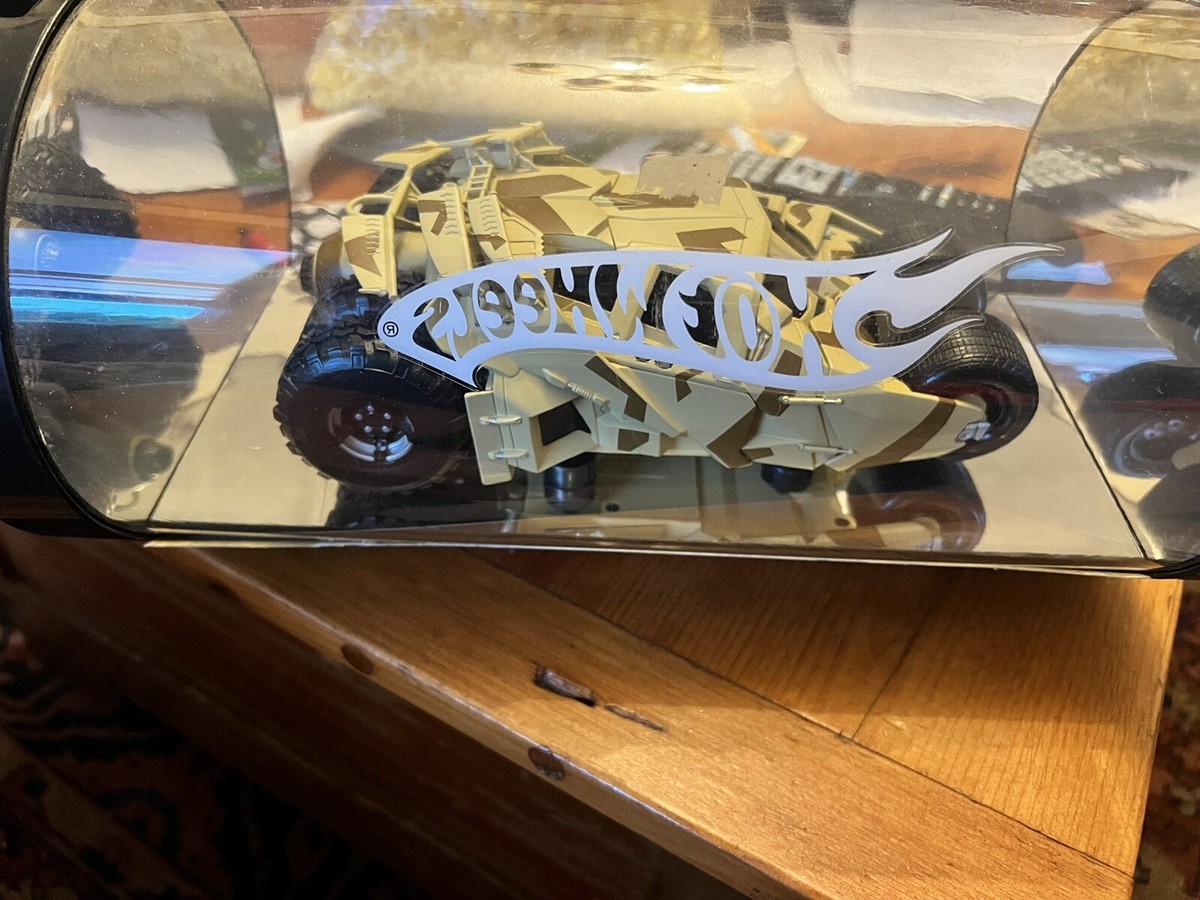 HOT WHEELS バットマン バットモービルH2755 1/18 スケール Hot Wheels Batmobile Model H2755 2004 Scale 1:18 Rare New Sealed