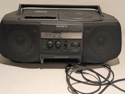 Sony CFD-V10 tragbares CD Kassettenradio Ghettoblaster Bass Reflex Body Boombox