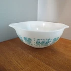 Vintage Pyrex Amish Butterprint 443 Cinderella Mixing Bowl Blue White 2.5QT Nice