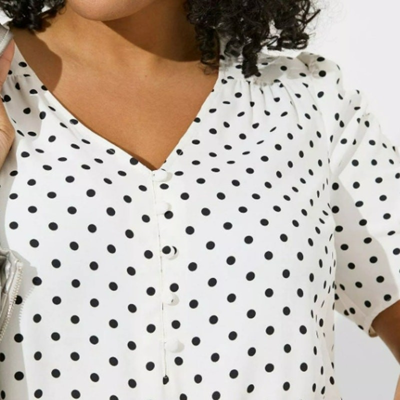 New Torrid Womens 2X Top Harper Georgette V-Neck Ruched Blouse Polka Dot