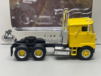 Top Shelf 1/64 Mack F700 Alloy Trailer Model -- Two color choices