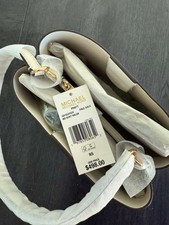 Michael Michael Kors Pratt MD Bucket Shoulder Bag – Pale Gold Leather –