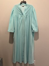 Vintage Vanity Fair Housecoat Light Blue Velour Robe Women  s Size 3XL V-Neck