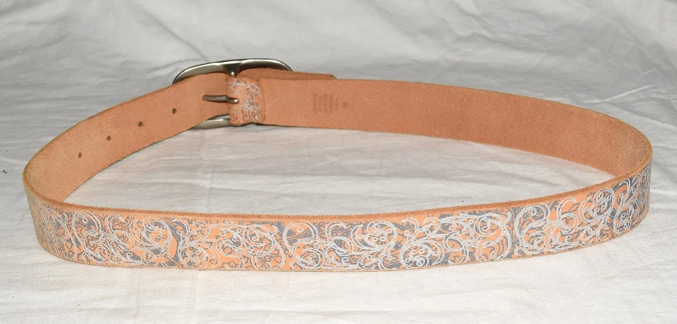 Cinturón Rosa Natural Italiano Plateado Remolinos Talla M Se Ajusta a 30-34" EE. UU. Foto 2 de 4