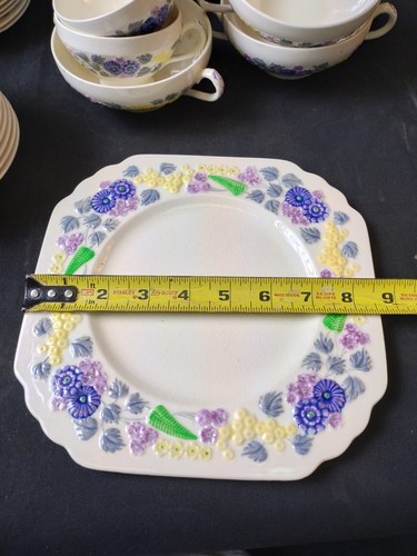 16 pcs George Jones & Sons England Devon Crescent Plates Bowls Cups - Picture 22 of 23