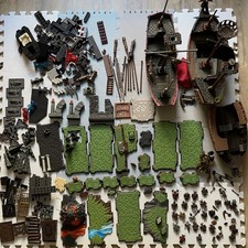 Large Lot Of Megablocks With Figures, Ships, Castles, Land Plates - Mixed Lot