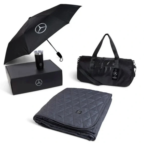 新品未使用　Mercedes Benz BRIEFING BUCKET L Genuine Mercedes-Benz Gift Box - Cup Umbrella Blanket & Duffel Bag
