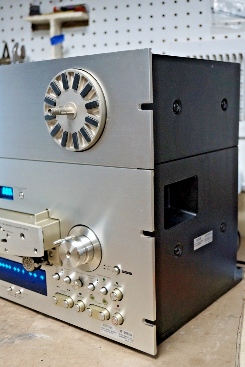 ★入手困難★12.4★REVO★レボ★良品★ラジアル★プレデター★ Custom Made Side Panels for Revox - Reel to Reel World