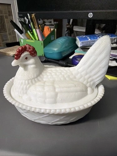 Vintage Westmoreland Hen On Nest Covered Dish Milk Glass Red Comb 5 1/2 In