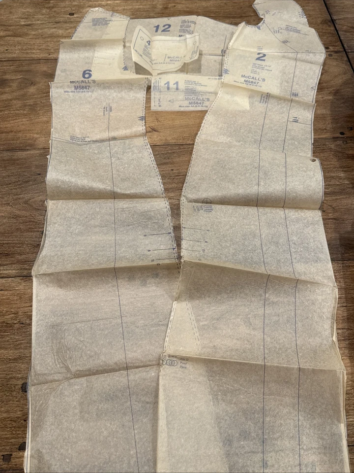 McCall's M5847 Shirtdress Misses' Palmer Pletsch Sewing Pattern  Size 6-12 CUT - Image 4 of 4