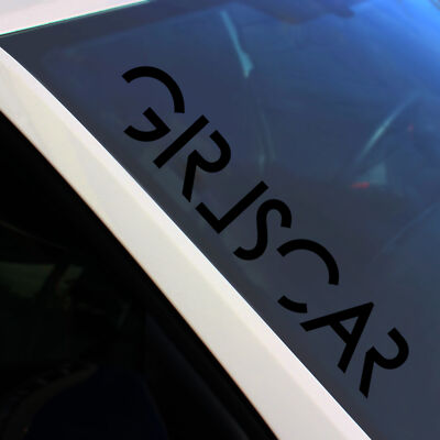 Frontscheibenaufkleber girlscar 2 Schwarz Glanz Sticker Tuning Auto FS128