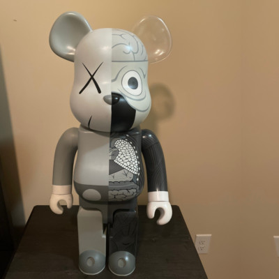 KAWS 最安値 s-l400.jpg