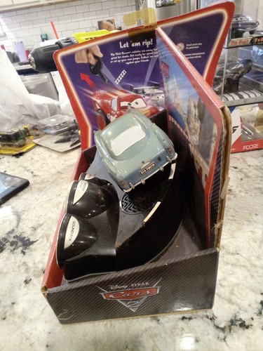 Finn MCCMissile ANIMATED ALARM CLOCK from CARS 2 Disney / Pixar - Picture 4 of 6