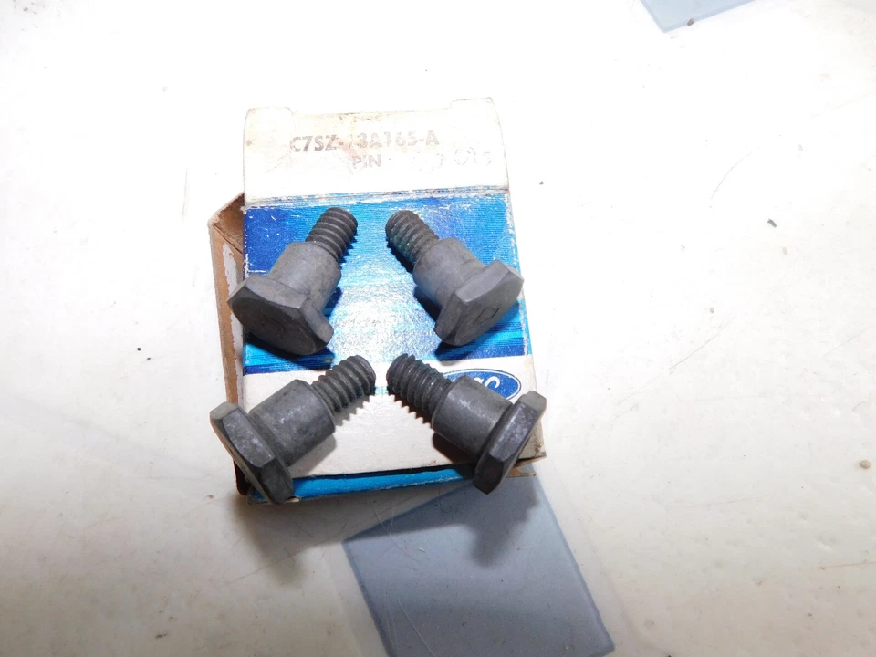 NOS OEM Mercury Cougar C7SZ-13A165-A Hidden Headlight Door Bolt Set 4pcs 1967-69 Foto 2 de 4