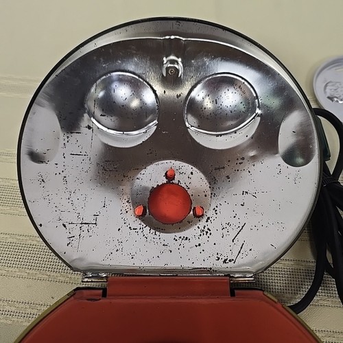 Vintage Mattel 1960's Incredible Edibles Super Gooper w/10 Molds Toy Candy Maker - Picture 4 of 7