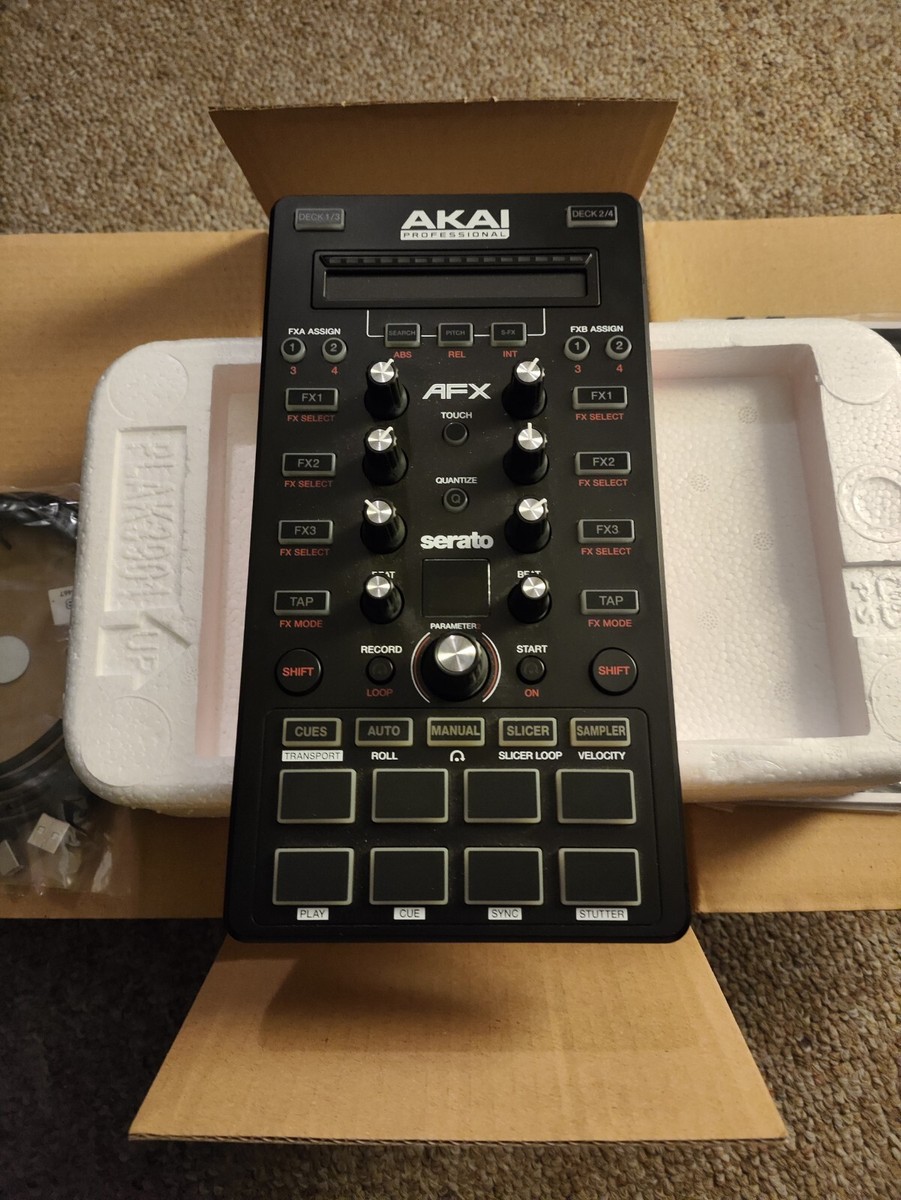 AKAI Professional AMX DJコントローラー Serato Akai AMX DJ Controller for Serato | zZounds