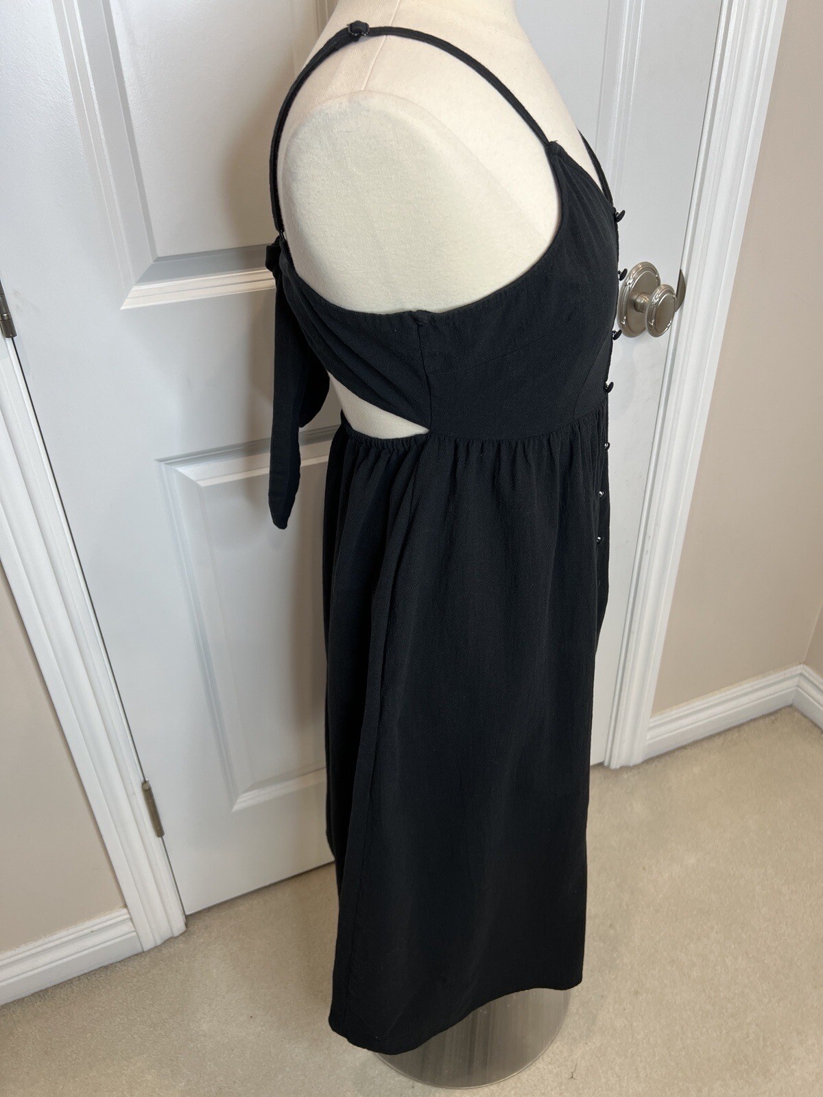 Universal thread allure Black back tie spaghetti … - image 4