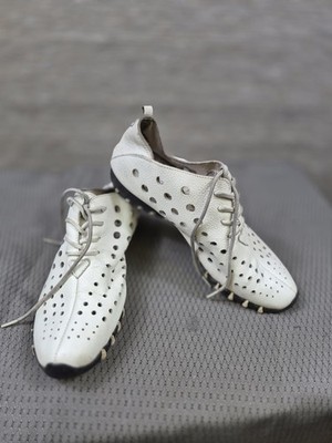 Litfoot Shoes Womens EU38 US7.5 White Perforated Leather Lace Up Comfort Casual