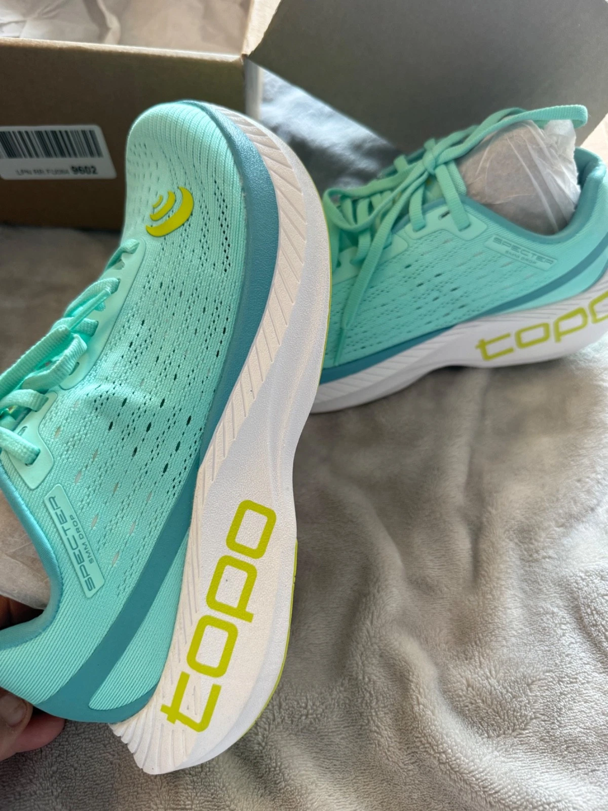 topo athletic shoes women 8.5