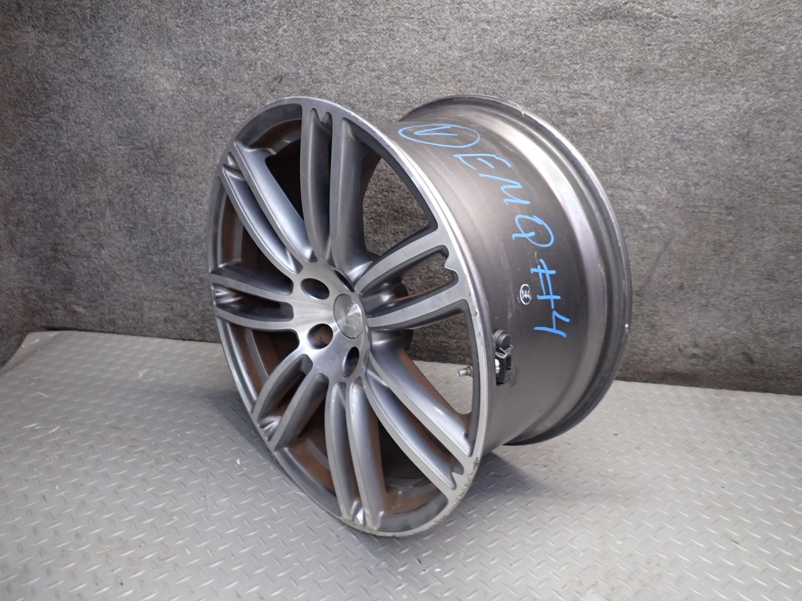 Maserati Quattroporte 2014-2021 Wheel