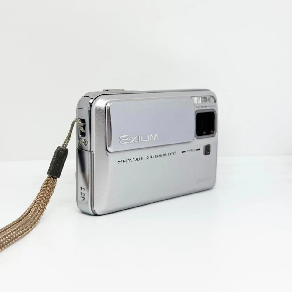 Casio Exilim EX-V7 7.2 MP Compact Digital Camera Silver Language selectable - Image 3 of 4