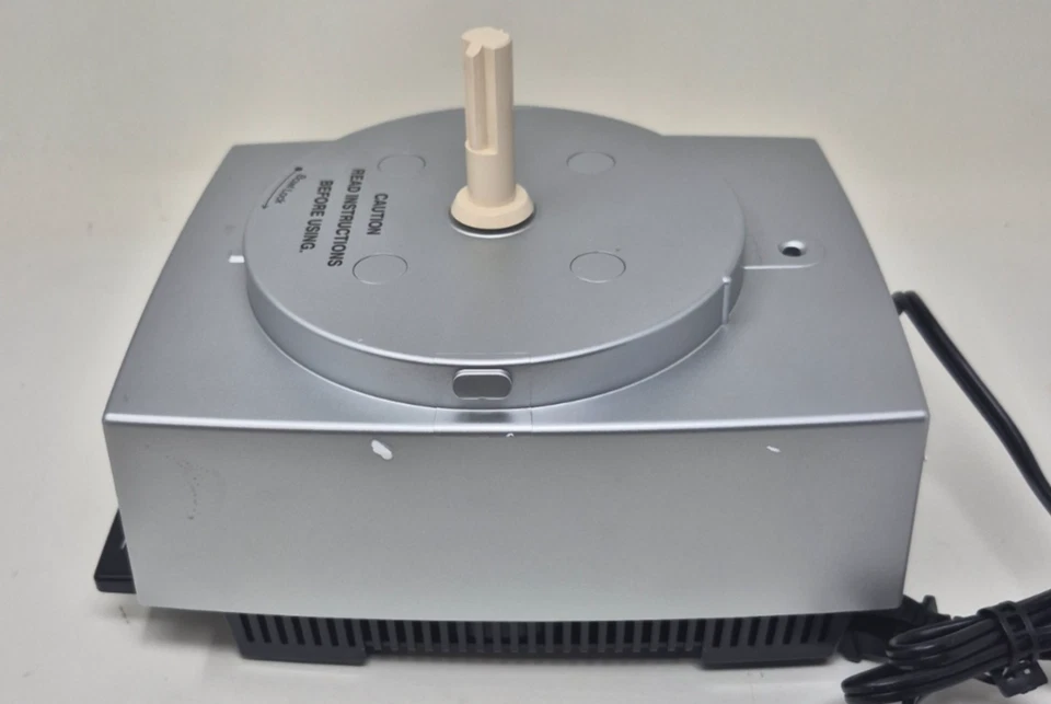 Cuisinart Food Processor Pro Custom 11 dlc-8s Series Basse only! - Image 3 of 4