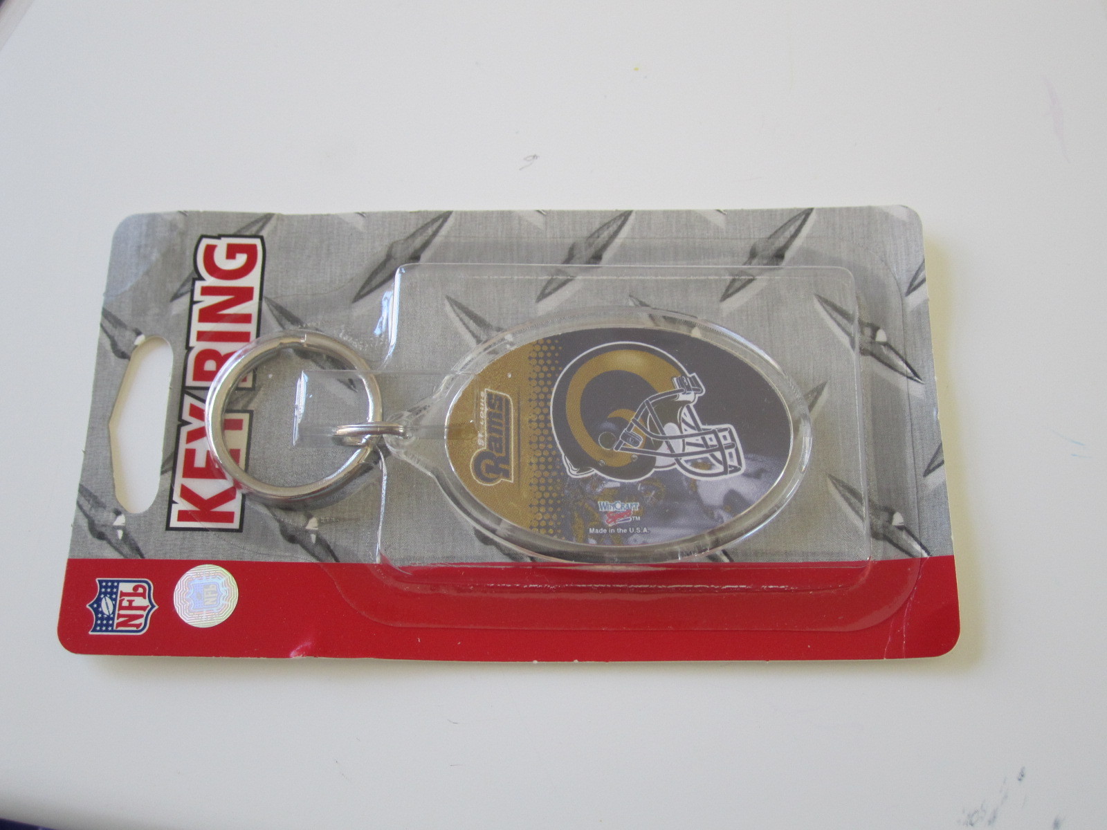 ST. LOUIS RAMS NFL FOOTBALL KEY RING ACRYLIC KEYCHAIN - NEW IN PACKAGE ...
