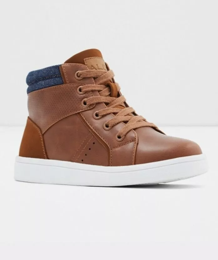 Boys tan best sale sneakers