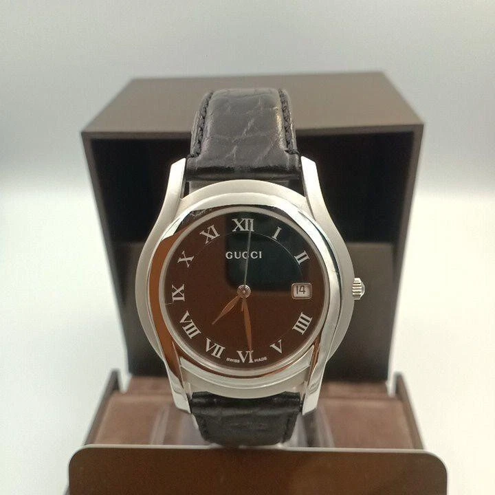 Montre GUCCI Quartz Gucci Cuir Ceinture Noir Cadran Noir Index Romain Cuir Occasion