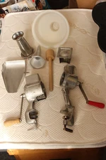 Vintage Victorio Strainer Vitantonio Mfg. Co. - #200- With Original Box