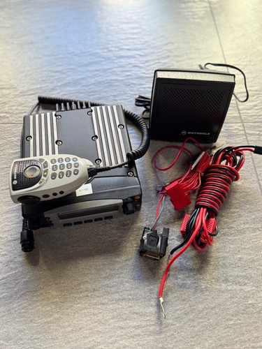 Motorola XTL5000 UHF 450-512mhz P25 Digital Mobile Radio AES/DES 9600b