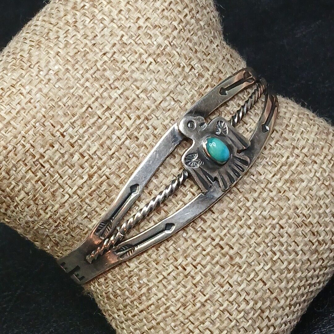 Detailed Basket Vintage Native American Navajo Sterling Silver Turquoise Bracelet Detailed Basket Vintage Native American Navajo Sterling Silver Turquoise Bracelet