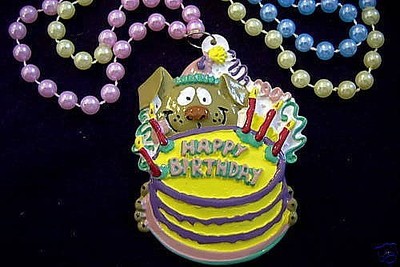 ''HAPPY BIRTHDAY CAKE'' CANDLES PUPPY DOG MARDI GRAS NECKLACE PARTY BEAD (B585)