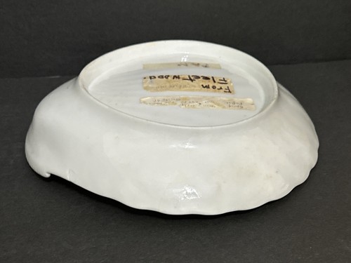 Antique C. 1800 English Shell-Shaped Ribbed Painted Floral Sprig Bowl - Picture 20 of 24