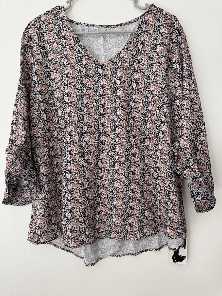 blouses with flowy sleeves